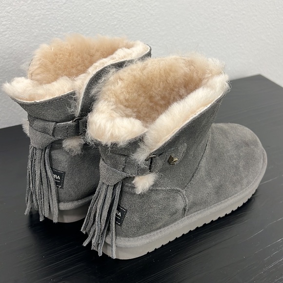 Koolaburra by UGG Jaelyn Mini Booties Womens Size 6 Grey Suede Full Lined Shoe - Picture 14 of 14